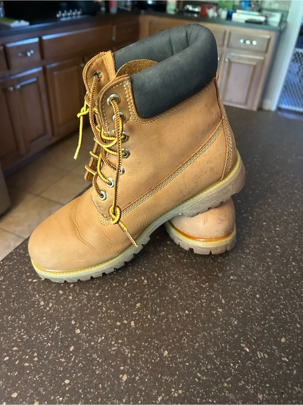 Timberland Wheat Brown Lace-Up Work Boots with Yellow Laces